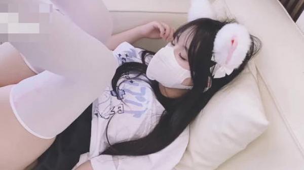 萝莉嫩妹肉体还债